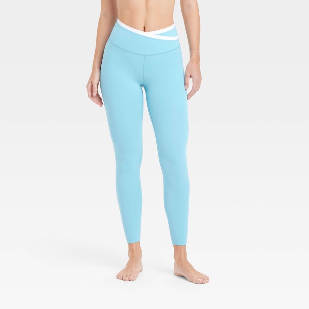 Cross over light blue leggings